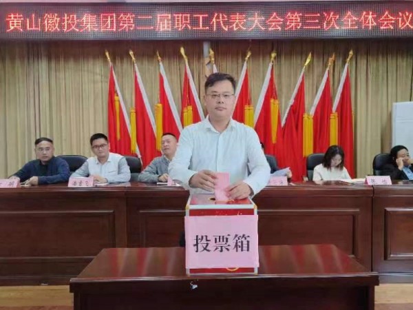 1696983061808570.jpg 0b4bfa4e929bd3830e7ebe5810b54b6.jpg